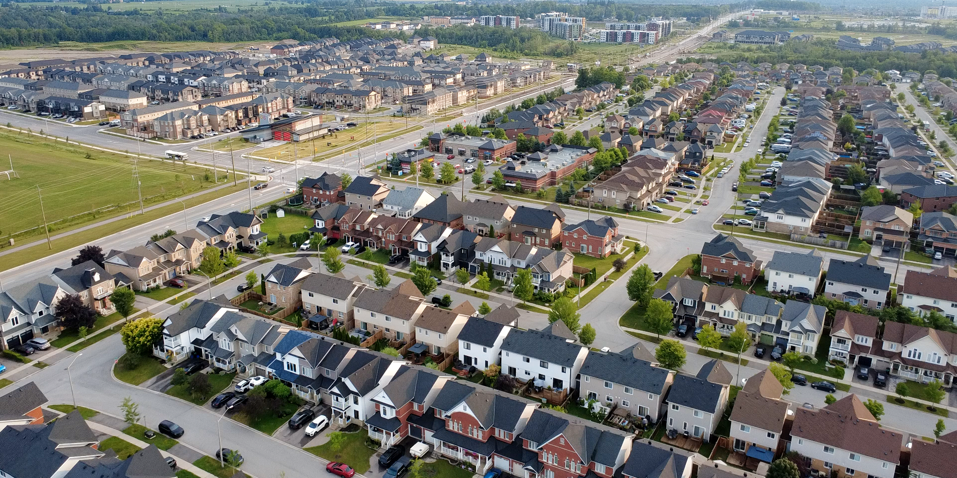 Aerial view of homes, roads, and green space in Barrie South.
